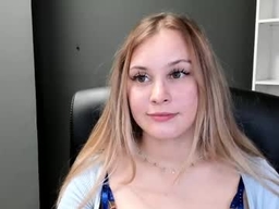 Playgirl_Valeria profile